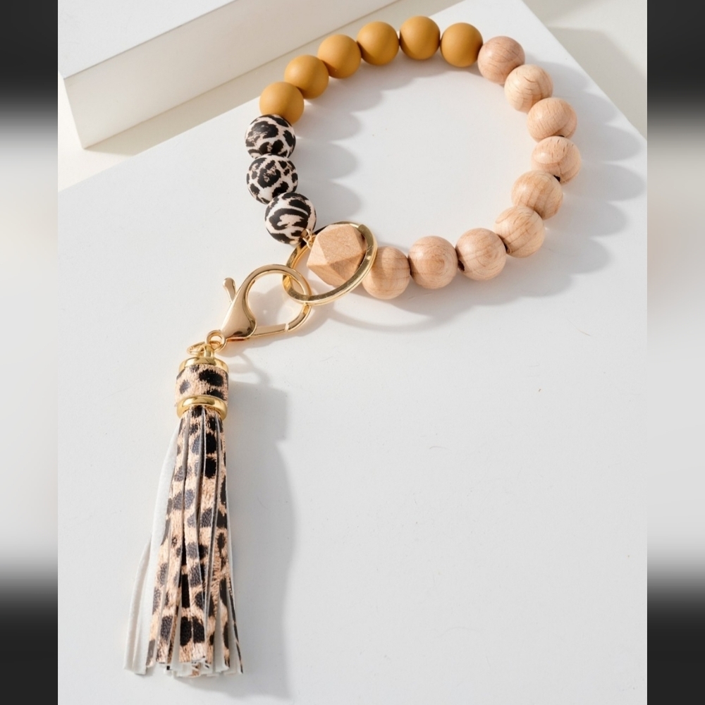 Tassel wood key chain